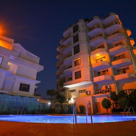 Classic Residency Haridwār Esterno foto