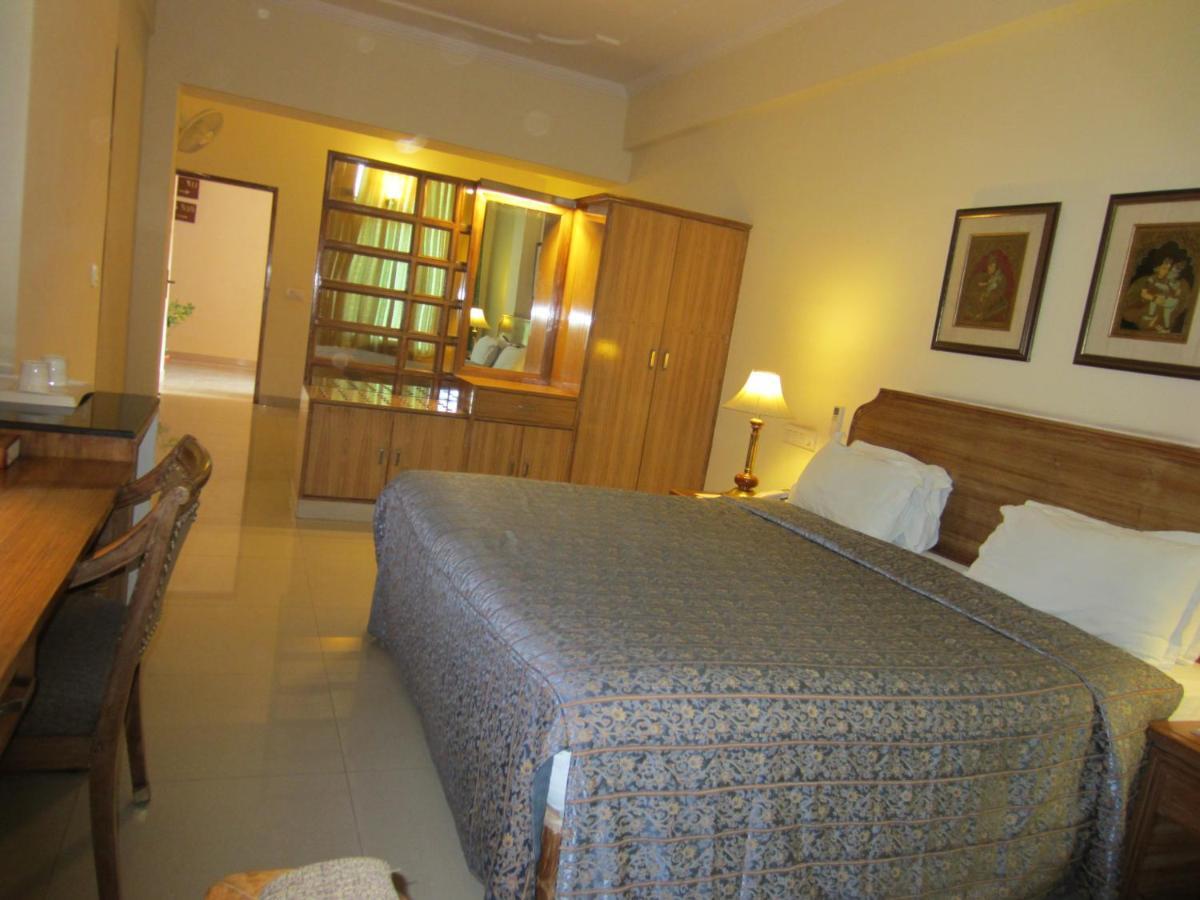 Classic Residency Haridwār Esterno foto