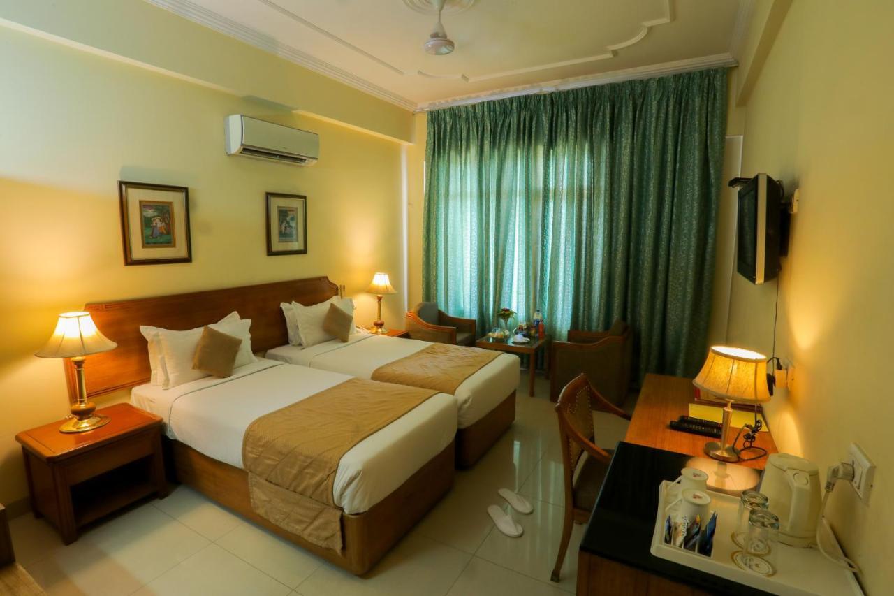 Classic Residency Haridwār Esterno foto