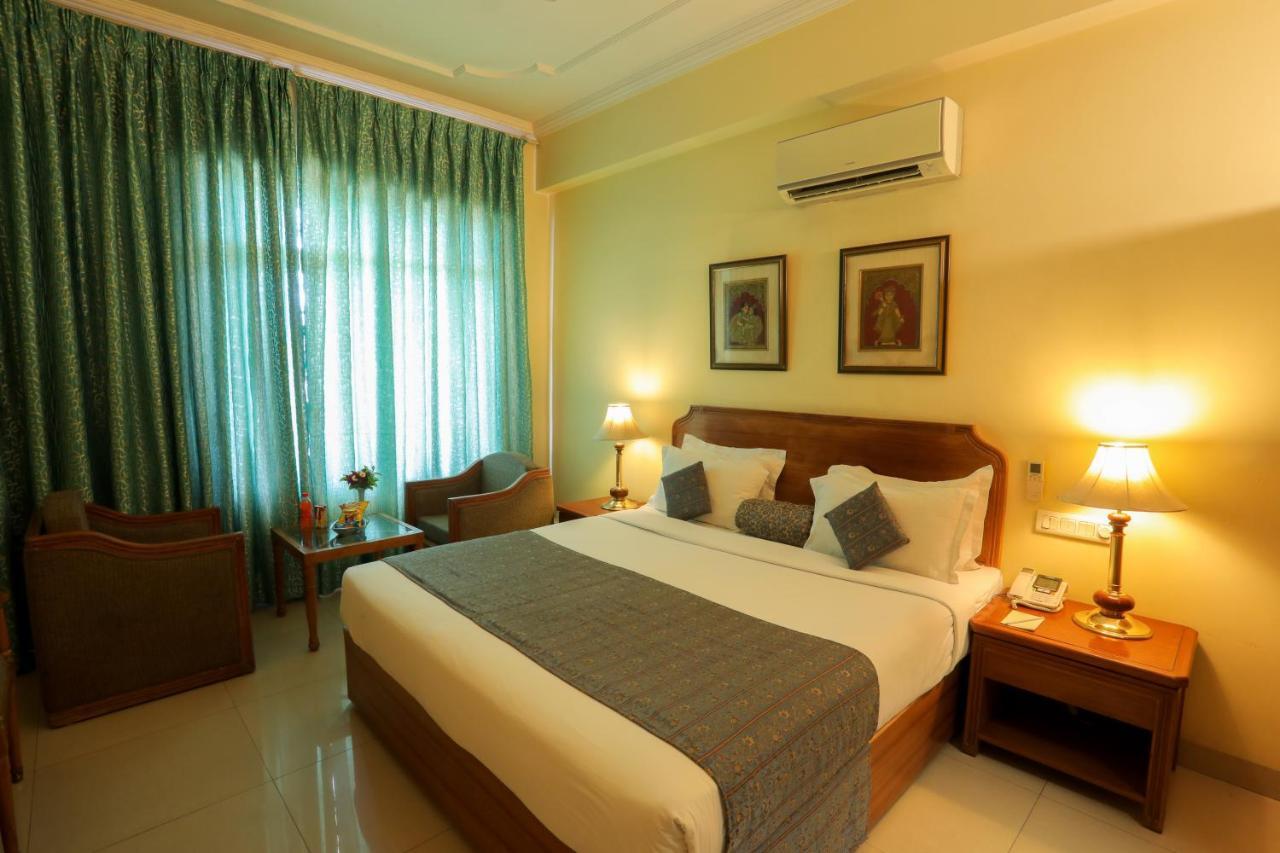 Classic Residency Haridwār Esterno foto