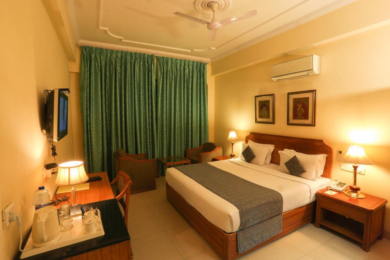 Classic Residency Haridwār Esterno foto