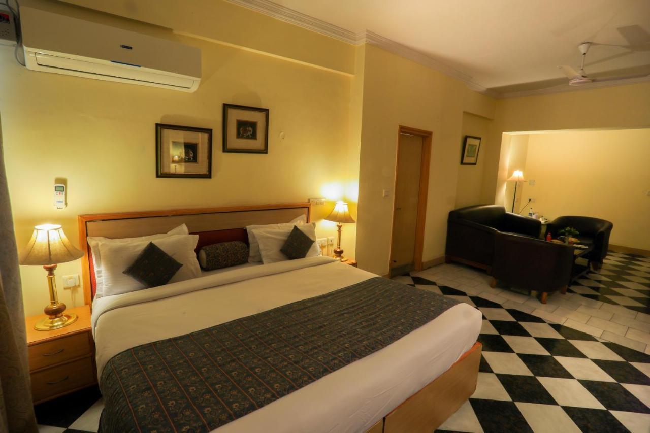 Classic Residency Haridwār Esterno foto